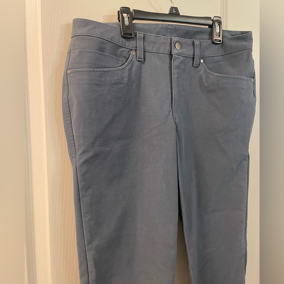 Lululemon dusty blue commuter pants - NWOT - Picture 2 of 4